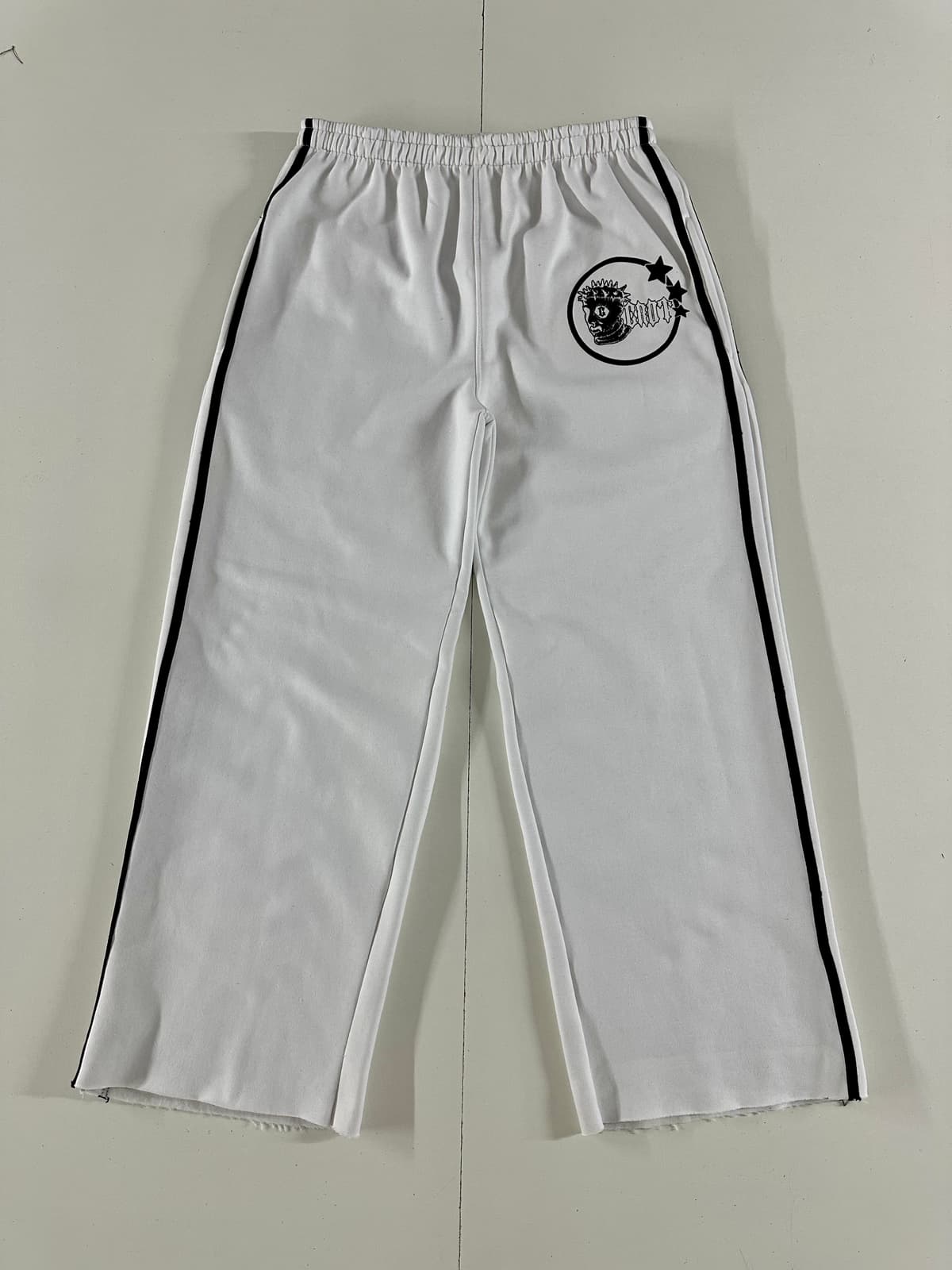 Crest Stripe Sweatpants (White)